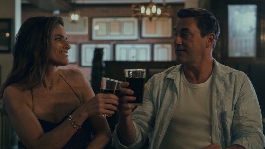 Кадр из 6 серии 1 сезона сериала «Друзья и соседи»